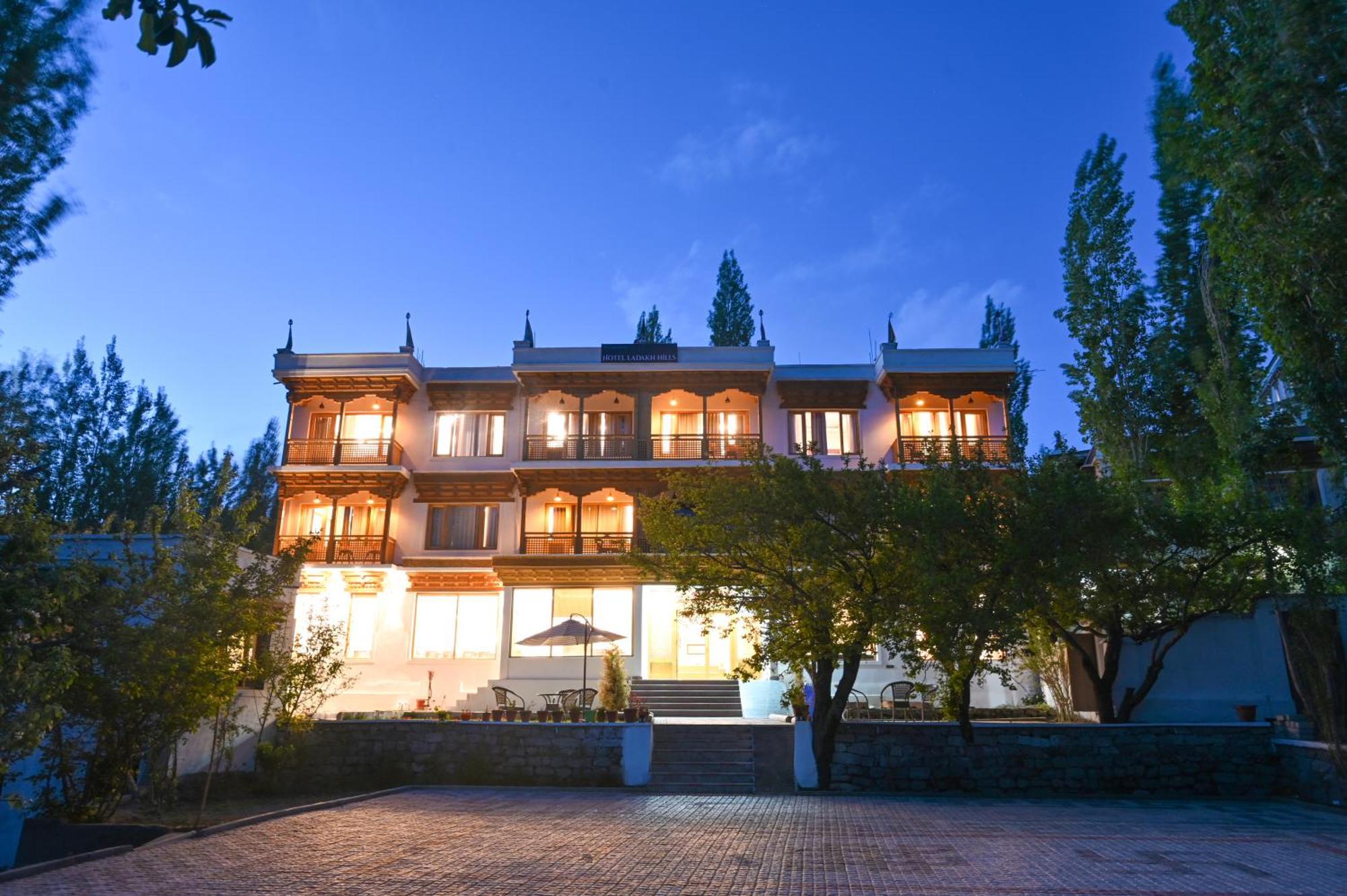 Hotel Ladakh Hills Лех Екстериор снимка