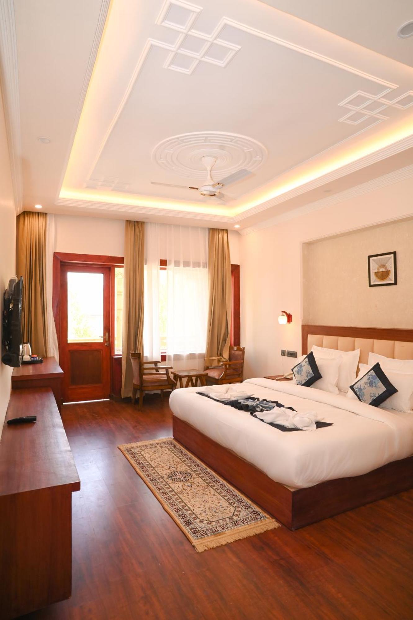Hotel Ladakh Hills Лех Екстериор снимка