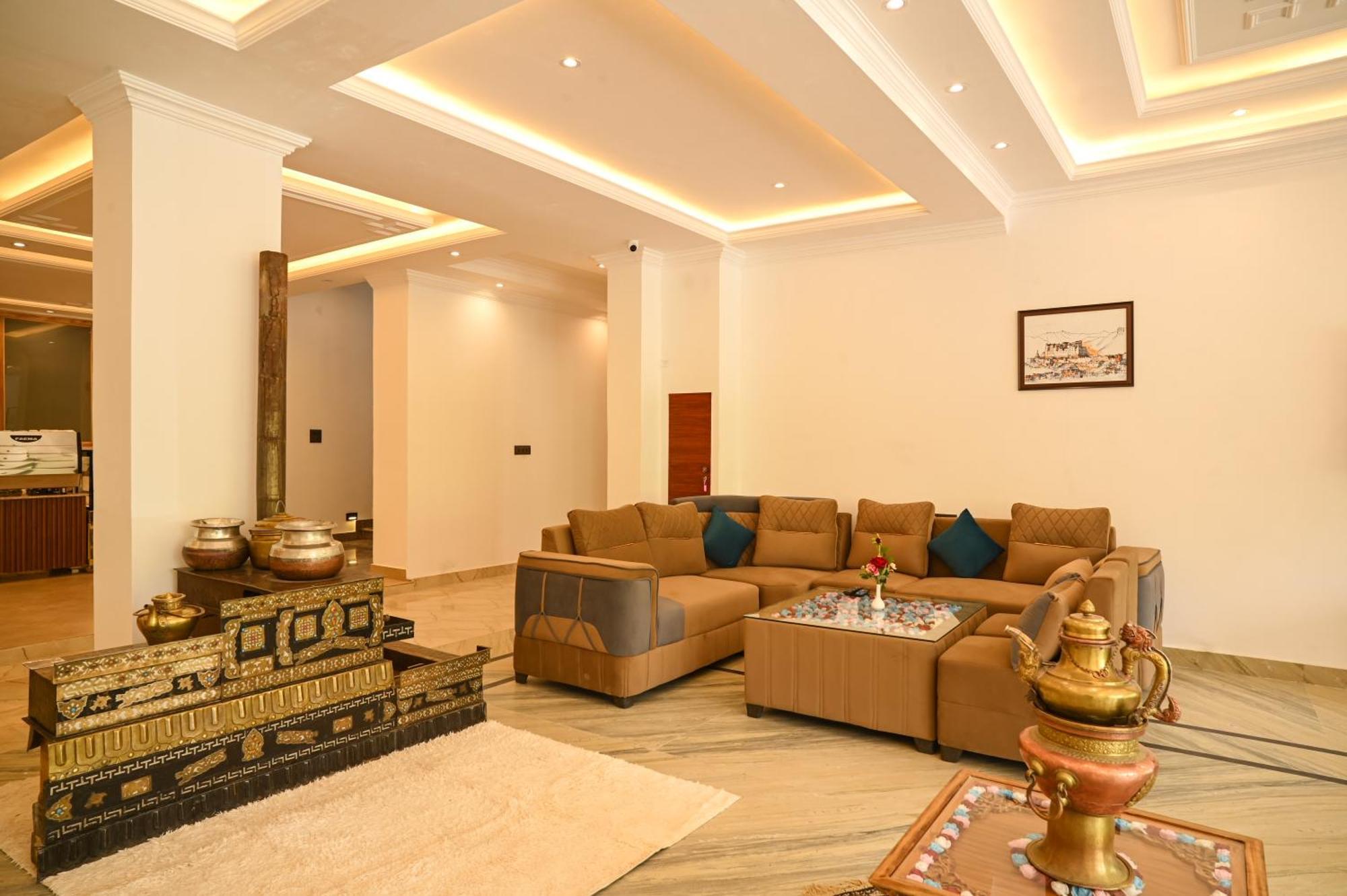 Hotel Ladakh Hills Лех Екстериор снимка